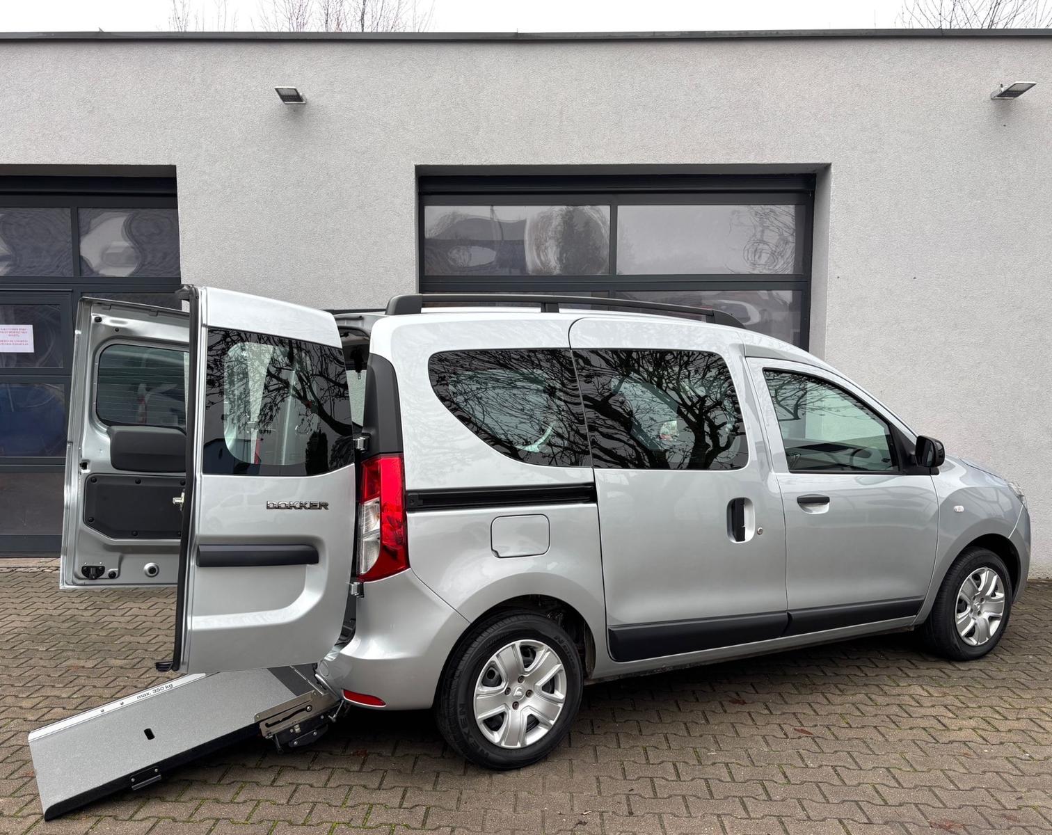 Dacia Dokker Behindertengerecht Rollstuhlrampe 3+1