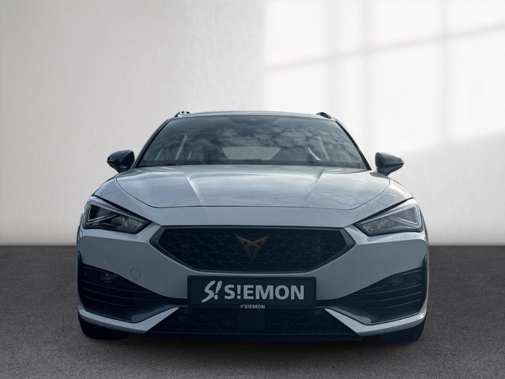 Cupra Leon VZ DCC 4DRIVE ACC LED RKam ParkLenk Nav SHZ