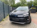 Toyota RAV4 Hybrid weniger gelaufen  voll ... - Toyota RAV 4 Gebrauchtwagen in Hamburg