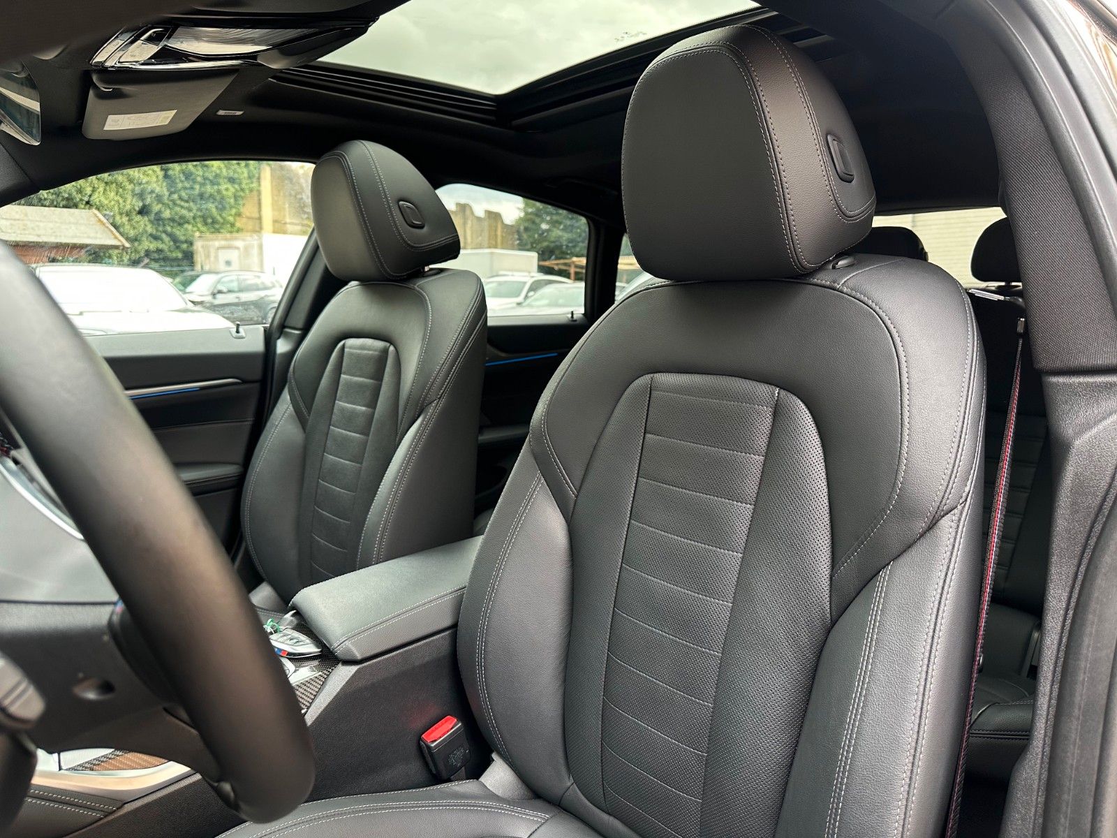 BMW i4 M50 M Sport Pro PANO*Sitzklima*Laser*H&K*360° foto 6