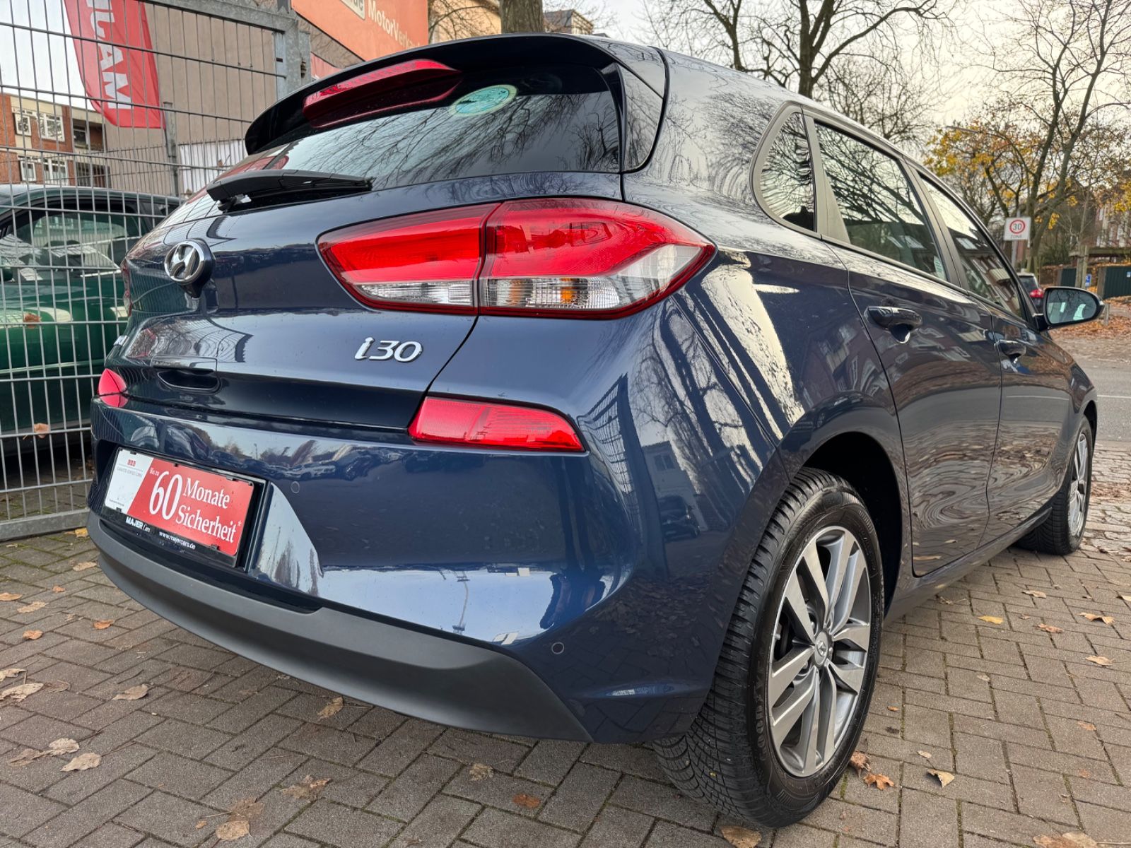 Fahrzeugabbildung Hyundai i30 Trend*NAVI*CAM*SHZ*TEMPO*BT