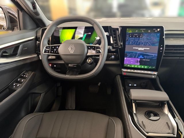 Fahrzeugabbildung Renault Espace VI Iconic E-Tech Hybrid 5-Sitzer+Vollauss