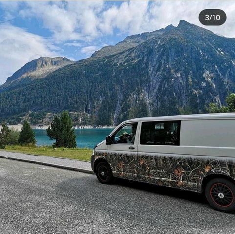 Volkswagen VW T5 Transporter Camper Bus Bulli