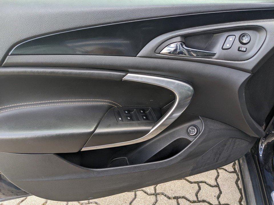 Opel Insignia 2014 — photo 22