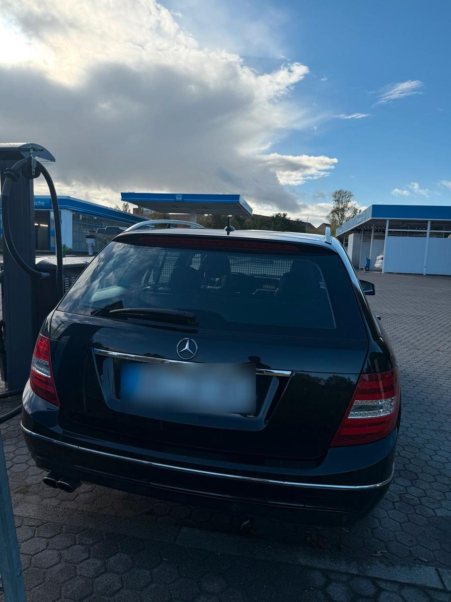 Mercedes-Benz C180 2011 — photo 5