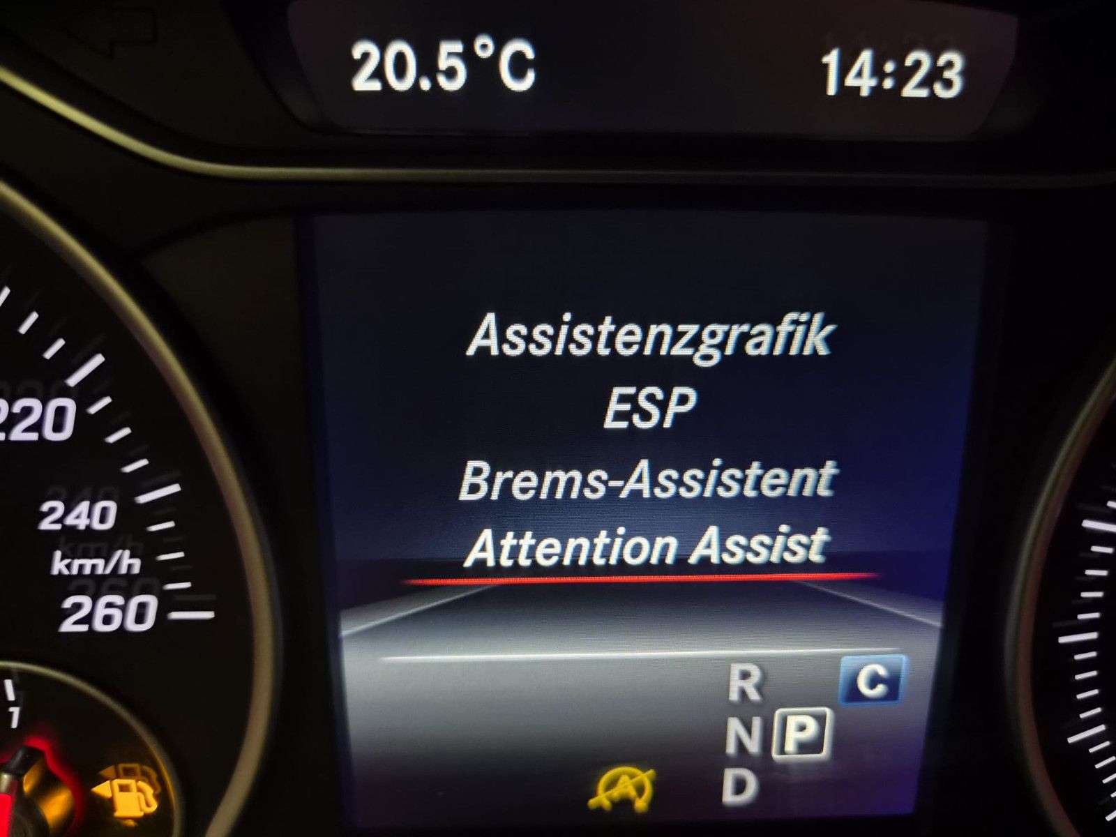 Fahrzeugabbildung Mercedes-Benz B 200 Urban Style Edition/LED/NAVI/SCHECKHEFT