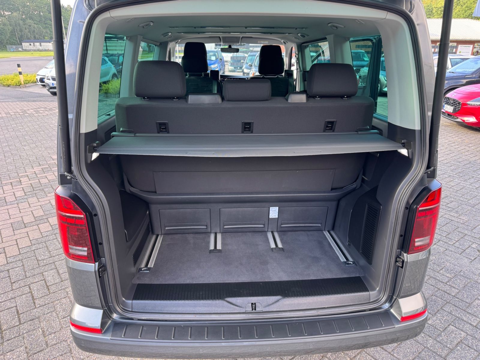 Volkswagen T 6.1 Multivan 2.0 TDI 4Motion Edition AHK foto 17