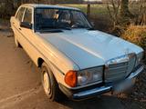 Mercedes-Benz W123 200 Benziner - Mercedes-Benz 200 in Hamburg