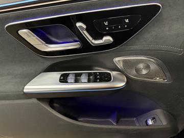 صورة مصغرة 16 لـ 2022 Mercedes-BENZ EQE