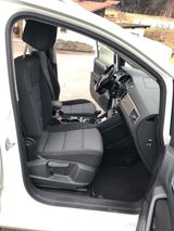 Volkswagen Touran 2.0 TDI SCR DSG Comfortline BMT Comfo... - Volkswagen Touran in Nürnberg