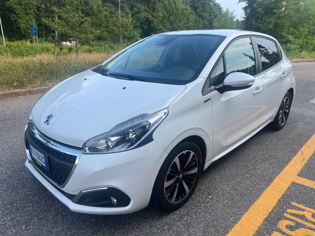 Peugeot 208 PureTech 82 Stop&Start 5 porte Signa