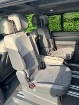 Volkswagen T7 Multivan 2,0 TDI SCR DSG Style Style - VW T7 Multivan von privat