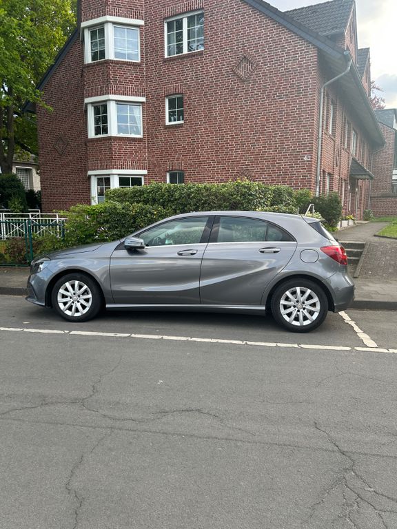 Image of Mercedes-Benz A 180