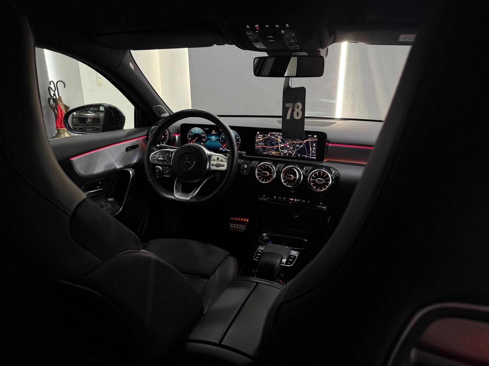 Mercedes-Benz A 250 4M 7G AMG-LINE*WIDE*AMBIENTE*KAMERA*LED*