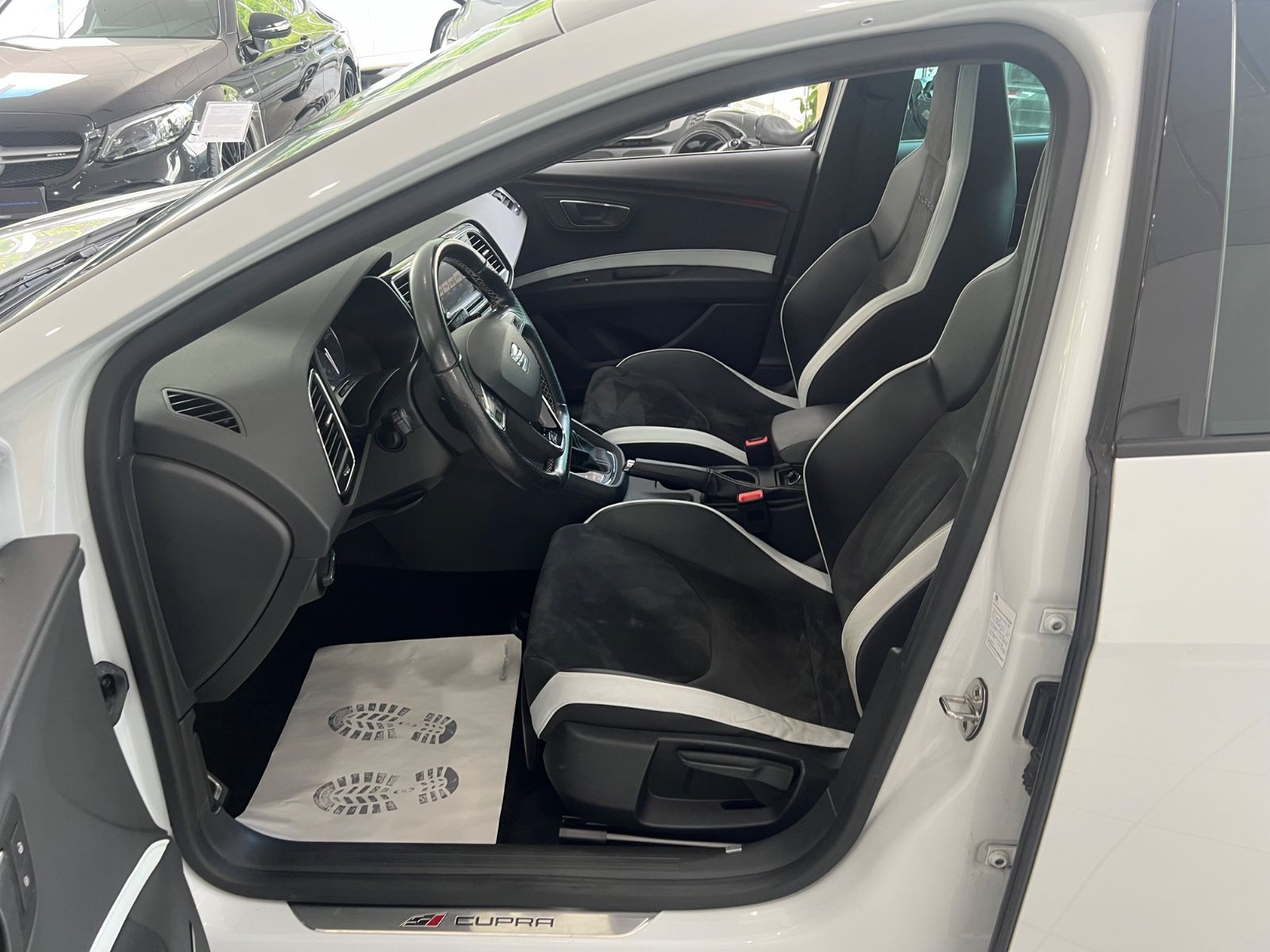 Fahrzeugabbildung SEAT Leon Cupra 290 DSG * SCHALENSITZE *