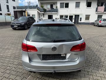 Volkswagen Passat Variant - 7
