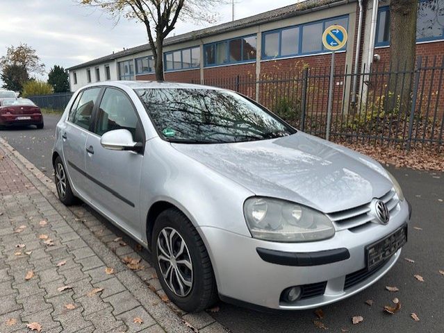 Volkswagen Golf V Lim. 1.6 Comfortline