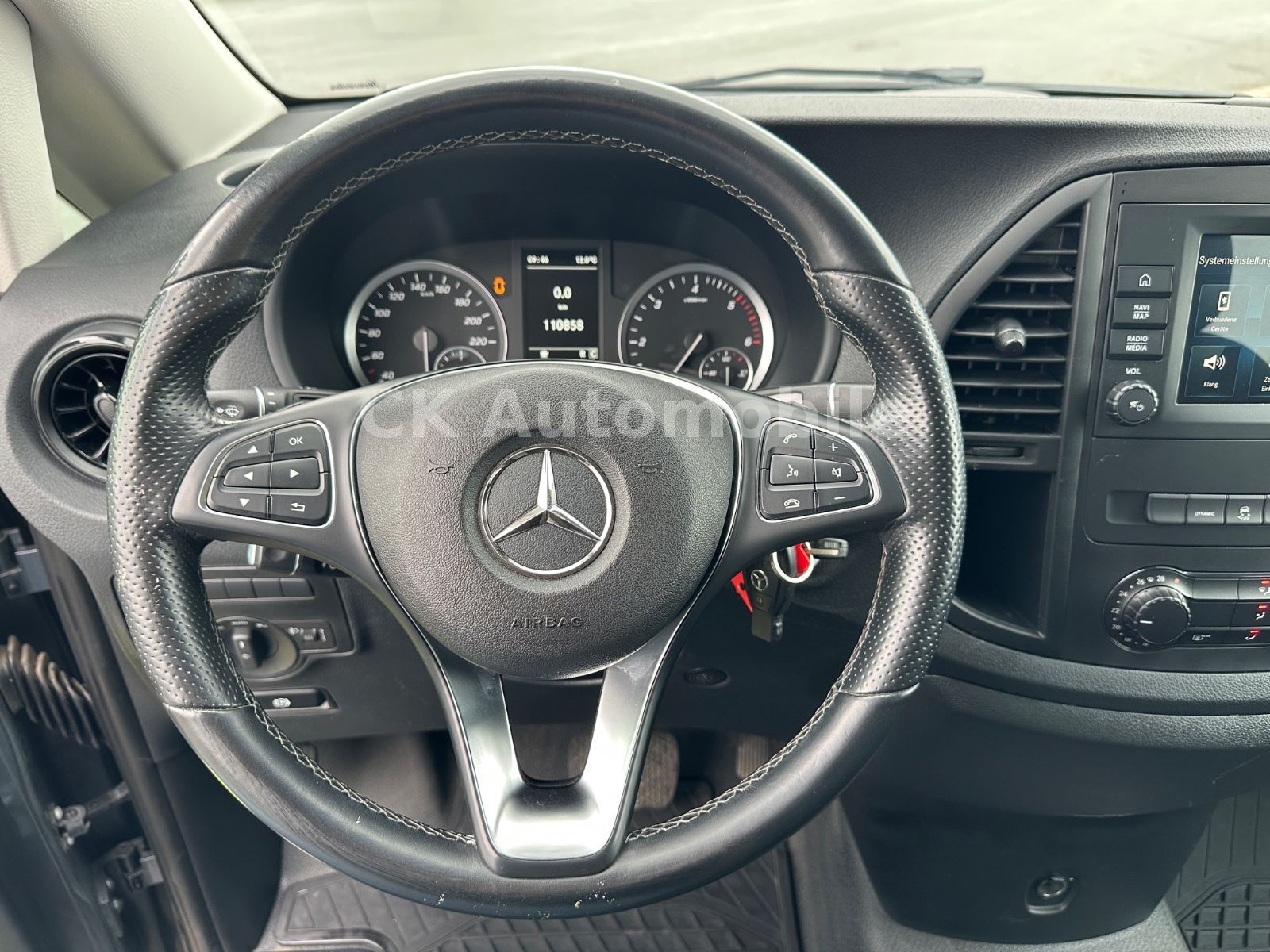 Fahrzeugabbildung Mercedes-Benz Vito Kasten 116 PRO Autom./Navi/Klima/Kamera/AHK