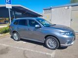 Mitsubishi Outlander Plug-In-Hybrid 2.4 224PS TOP  - graue Mitsubishi Plug-in Hybrid Outlander