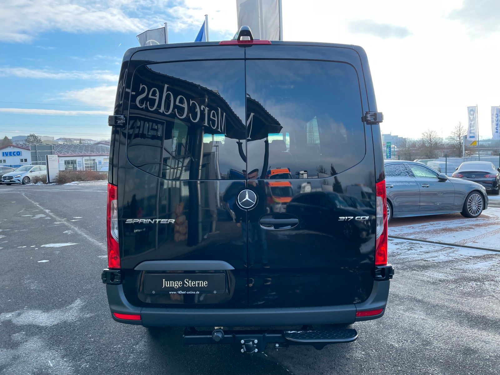 Fahrzeugabbildung Mercedes-Benz Sprinter 317 CDI 3665 DoKa/Mixto Stdheiz AHK3,5