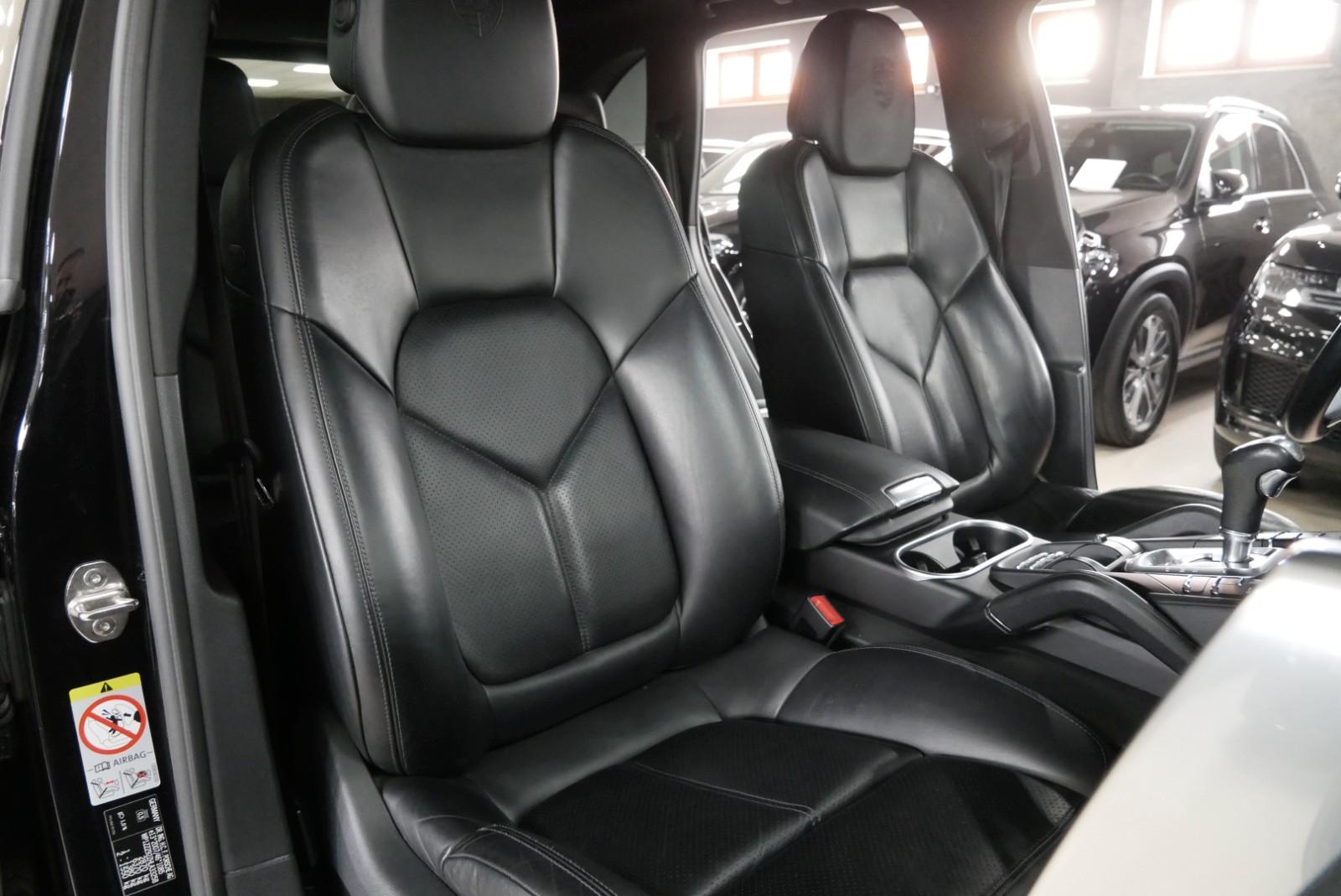 Porsche Cayenne Diesel Platinum Edition KAMERA PANO BOSE