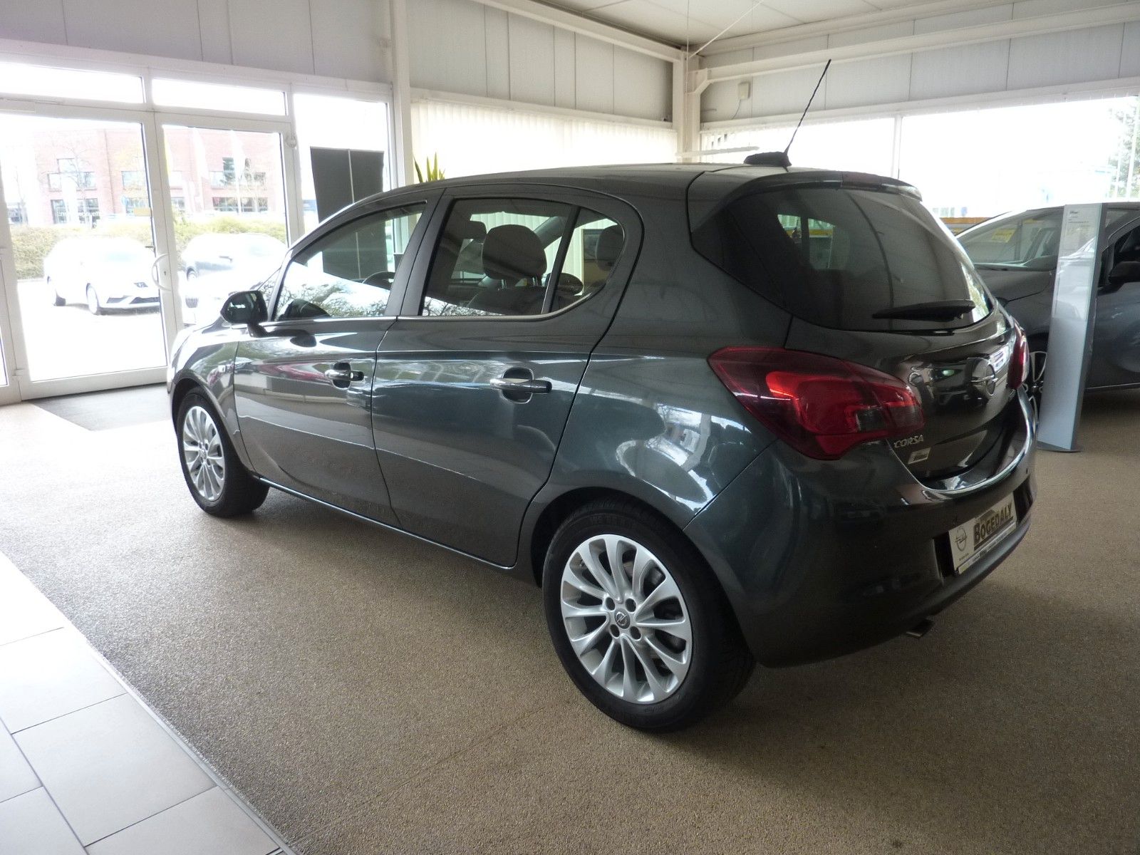 Fahrzeug 6 Fahrzeugabbildung Opel Corsa 1.4 Turbo ecoFLEX INNOVATION 74kW S/S