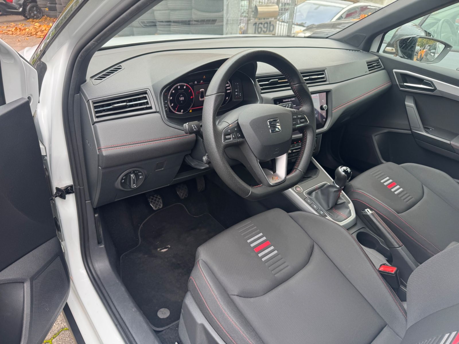 Fahrzeugabbildung SEAT Arona FR ACC+LED+Kamera+Carplay