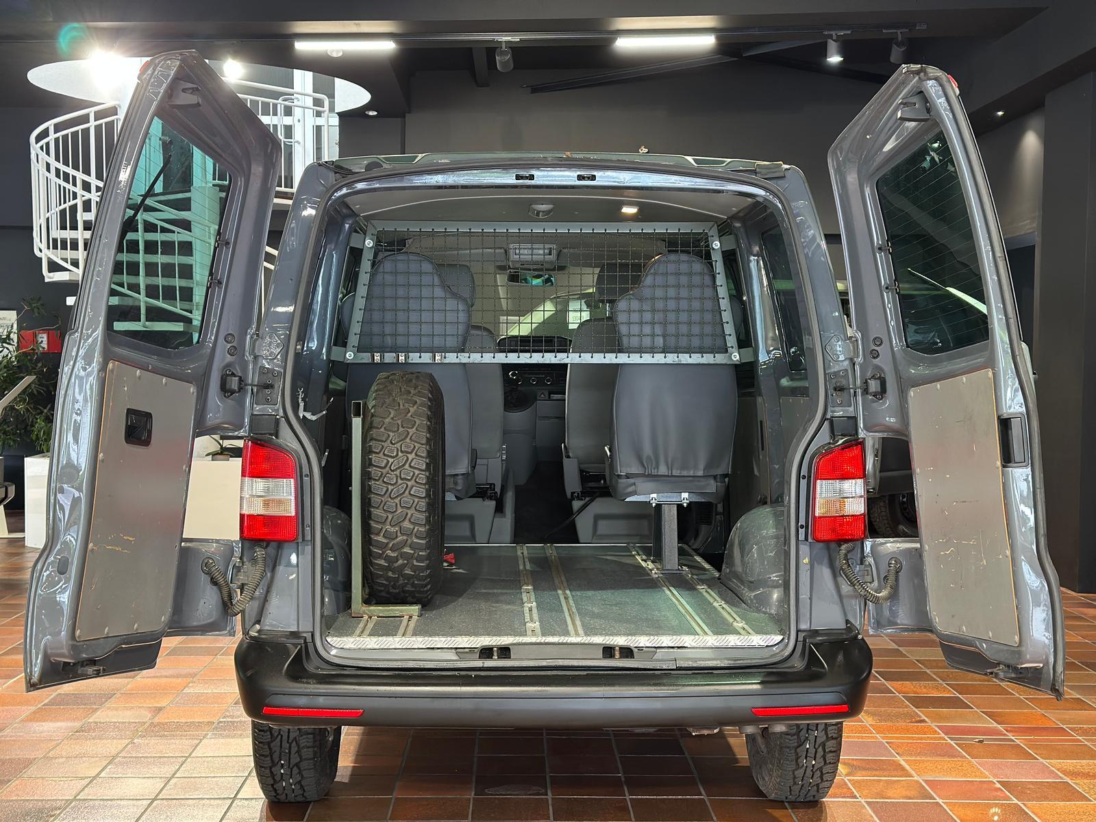 Volkswagen T5 WIDDER 4MOTION ROCKTON SEIKEL BUNDESWEHR OFFR