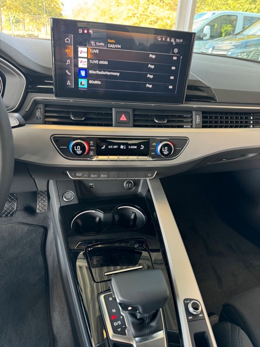 Fahrzeugabbildung Audi A4 Lim. 35 TFSI Advanced / ERST 661 Km!!