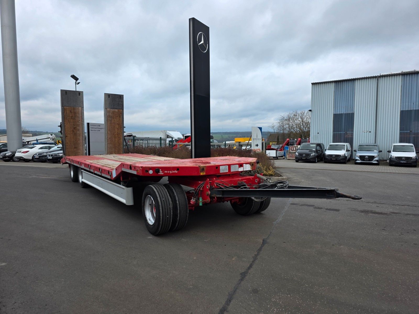 Fahrzeugabbildung Fliegl DTS 300 Rampen BPW auf 3.000mm verbreiterbar
