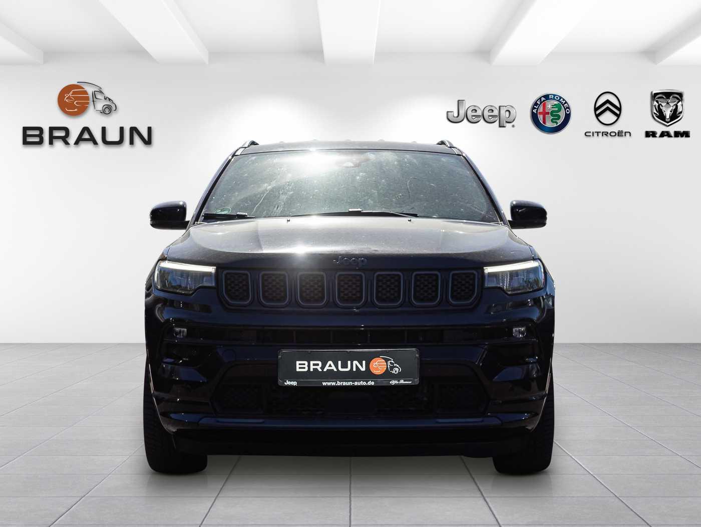 Jeep Compass PHEV 'S' 4Xe Unfall
