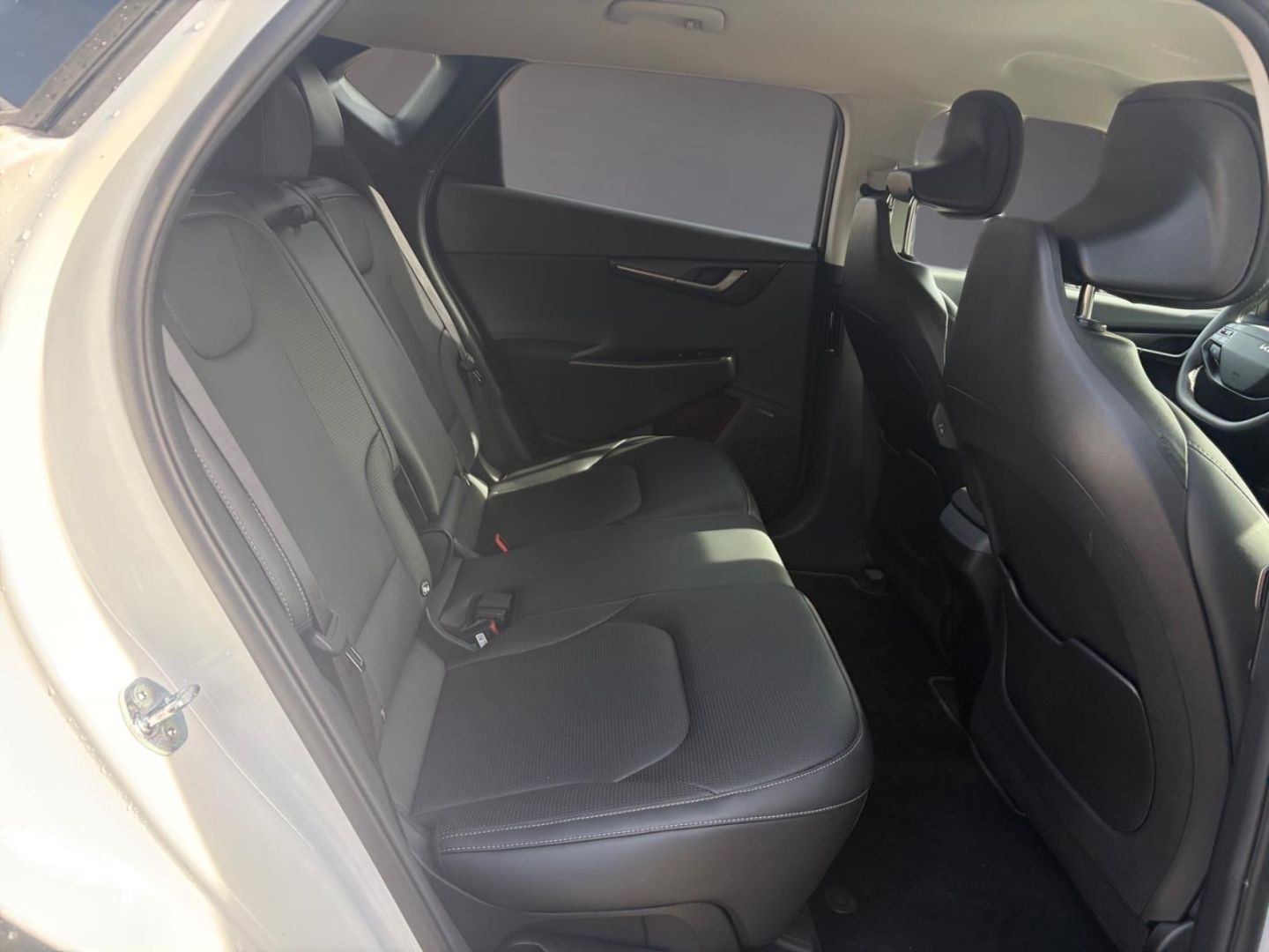 Fahrzeugabbildung Kia EV6 Earth 2WD, Komfortpaket,Wärmepumpe,Soundsy.