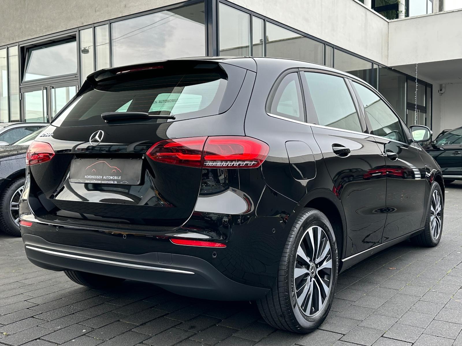Mercedes-Benz B 250 e Style | LED Scheinwerfer | Kamera | AHK