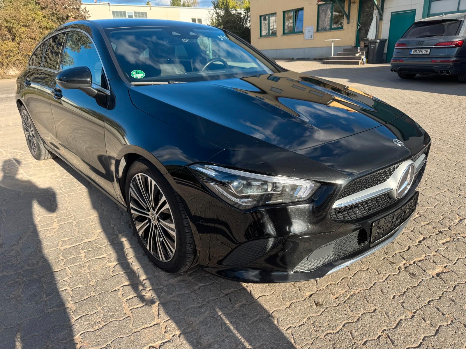 Mercedes-Benz CLA Shooting Brake CLA 220 d