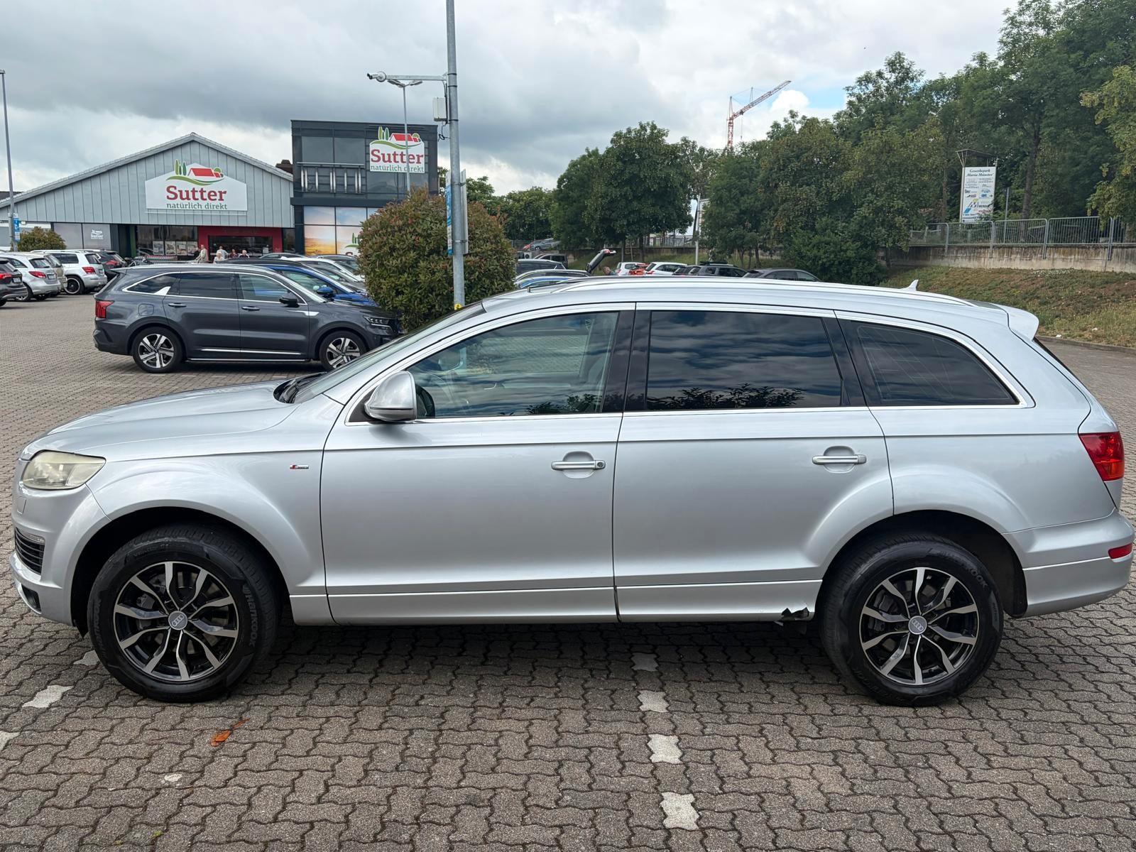 Audi Q7 3.0 TDI quattro S-Line 7 Sitzer Panoramadach