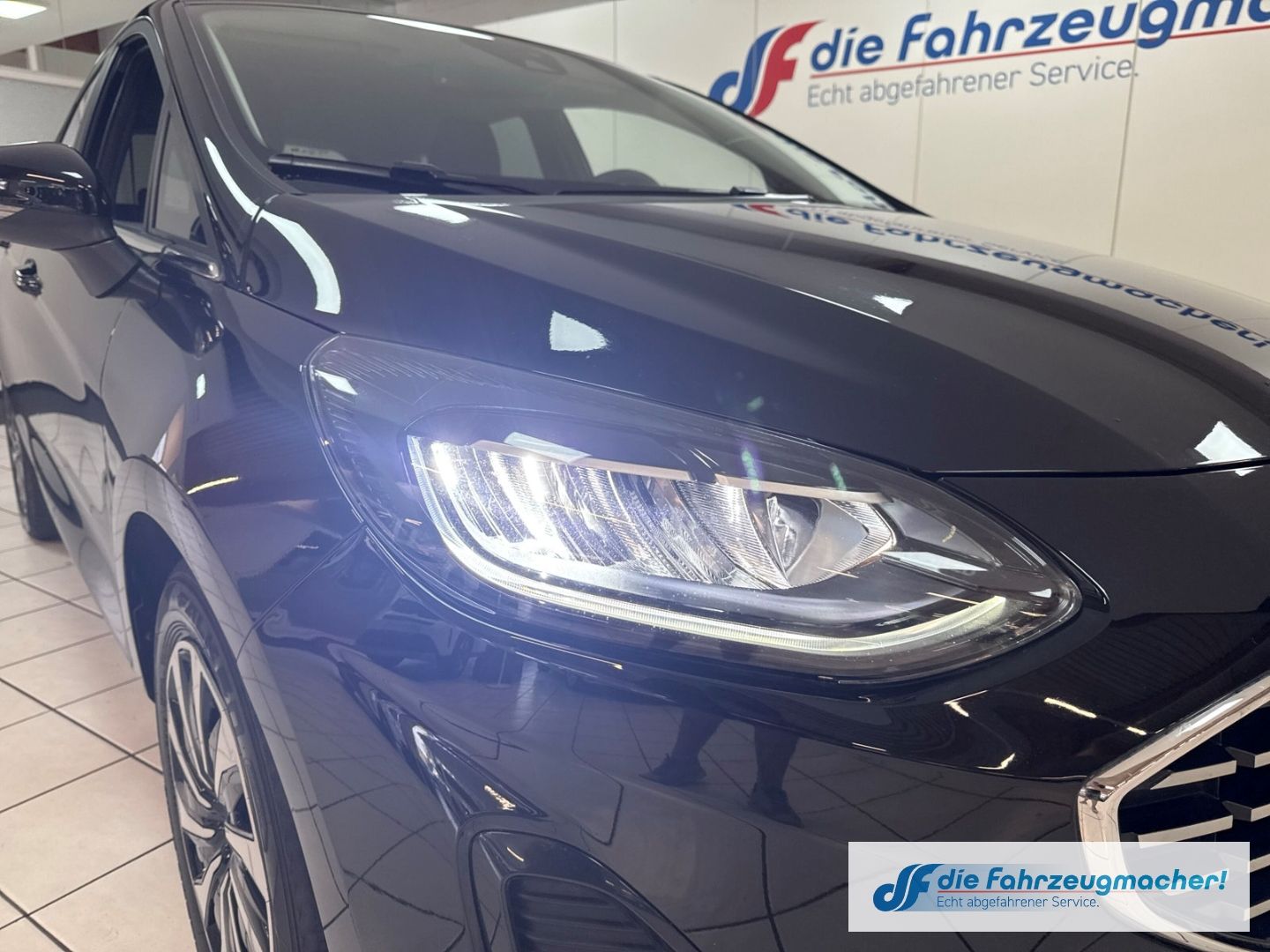 Fahrzeugabbildung Ford Fiesta Titanium X Navi LED Blendfreies Fernl. Ku