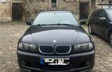BMW 320i schwarz - BMW 320 aus 2004: Kombi, 320i