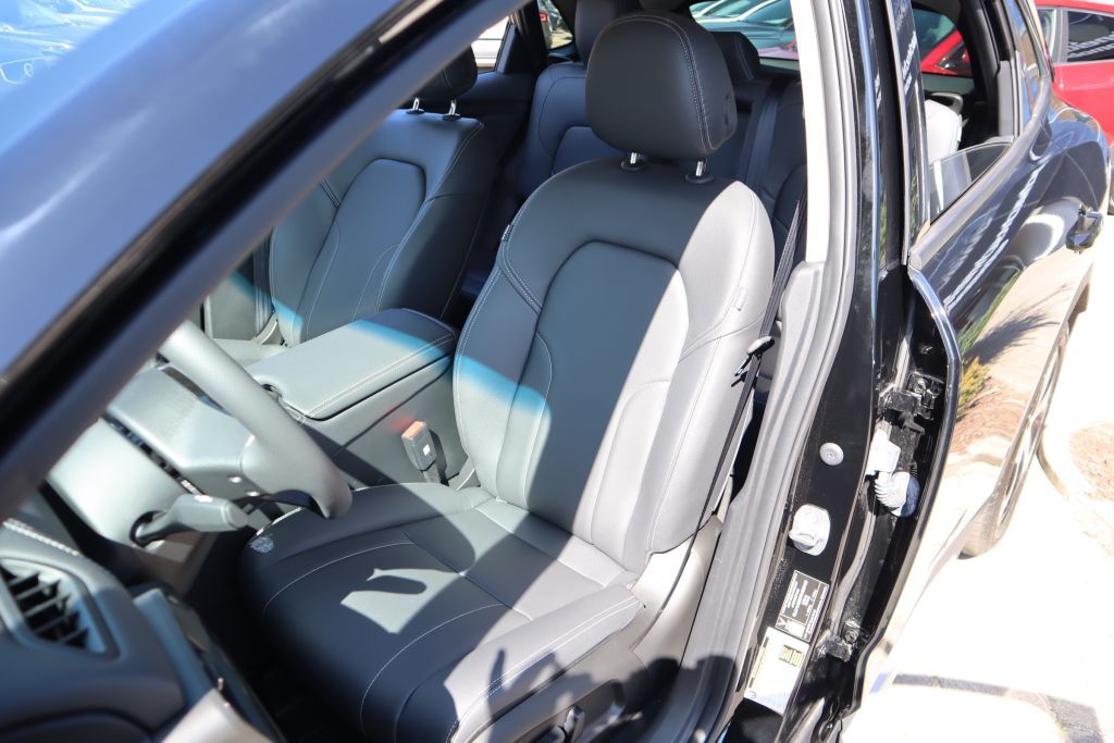 Fahrzeugabbildung VinFast VF8 ECO+Kamera+Keyless+Lenkradh.+SOFORT