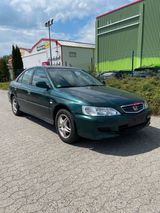 Honda Accord 1.8i nach Wunsch TÜV neu - Honda Accord aus 2002