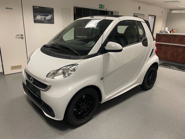 Smart ForTwo Cabrio Passion*2.Hand*SHZ*Tüv Neu*