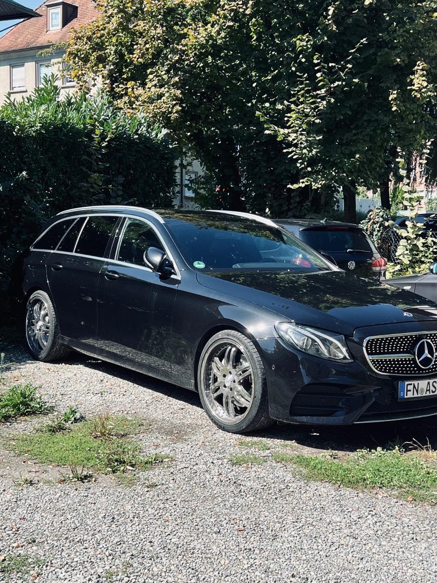 Mercedes-Benz E 220 d T Autom. AMG Line