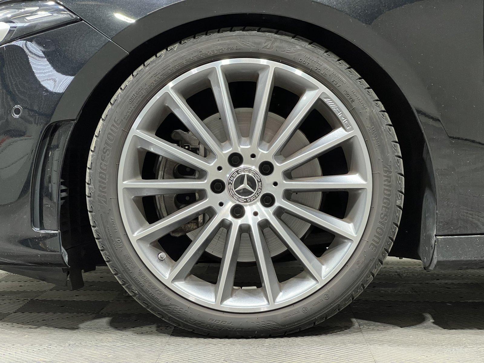 Mercedes-Benz A 250 AMG Line Night+Pano+LED+Kamera+Sound+19"