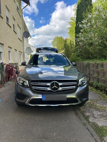 MERCEDES-BENZ Mercedes-Benz GLC 220 D 4Matic