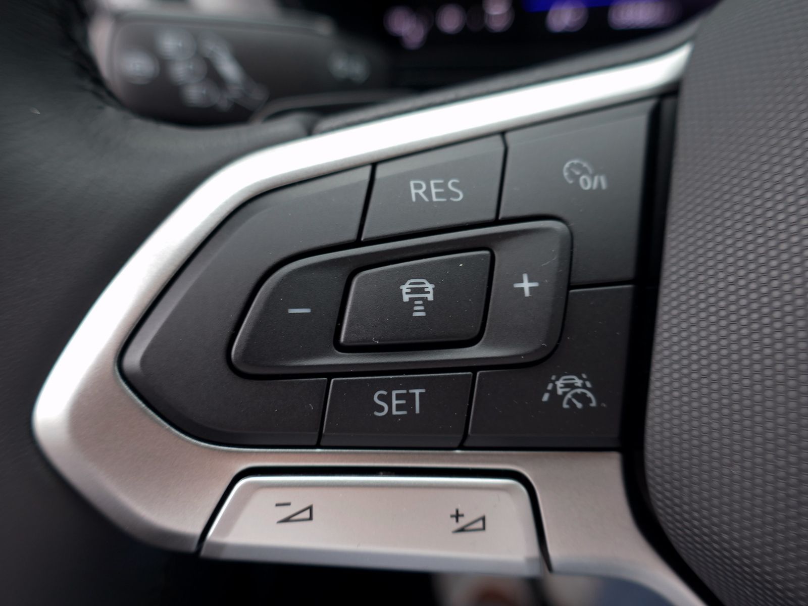 Fahrzeugabbildung Volkswagen T-Cross Life 1.0 TSI DSG | LED RFK ACC Navi App