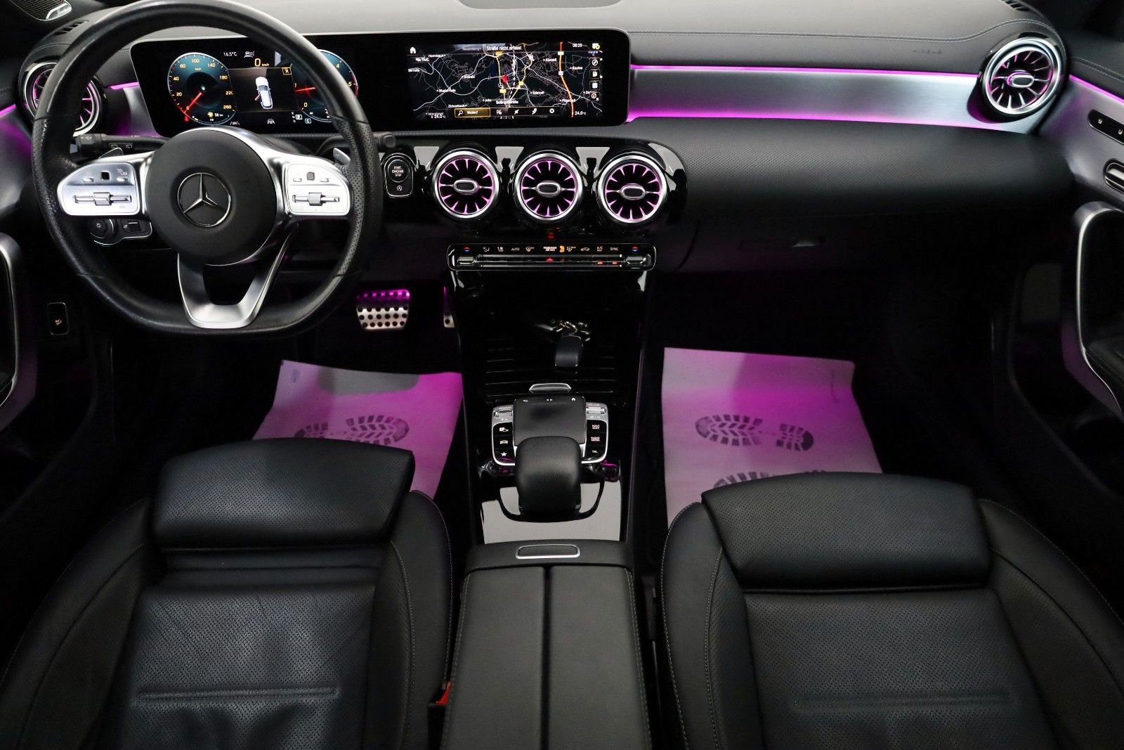 Fahrzeugabbildung Mercedes-Benz CLA 200d SB AMG Leder,Navi,LED,ACC,Burmester,360