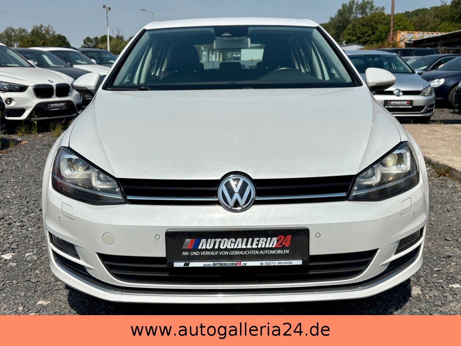 Fahrzeugabbildung Volkswagen Golf VII 2.0 TDI HIGHLINE Navi Xenon Leder SPORT