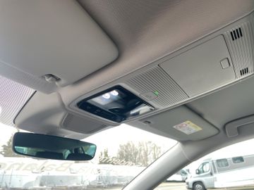 Skoda Octavia Combi 2.0 TDI DSG*AHK*NAVI*MATRIX*STHZ*