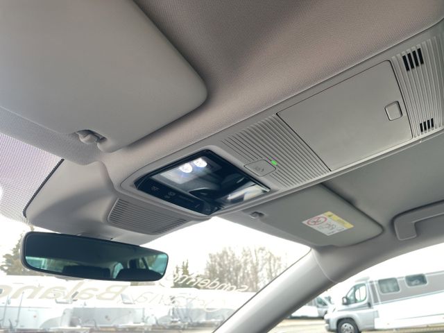 Skoda Octavia Combi 2.0 TDI DSG*AHK*NAVI*MATRIX*STHZ*