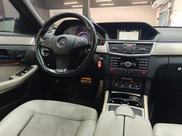 Mercedes E 350 - 8
