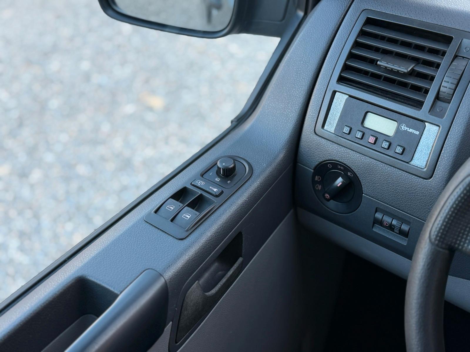 VOLKSWAGEN T5 CALIFORNIA 2.5 TDI 131ch - CAMPING-CAR FISCHER - TOIT HAUT - CHAUFFAGE TRUMA - ATTELAGE